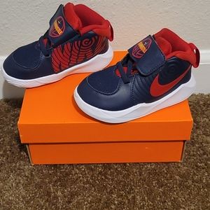 Team Hustle D9 Nikes